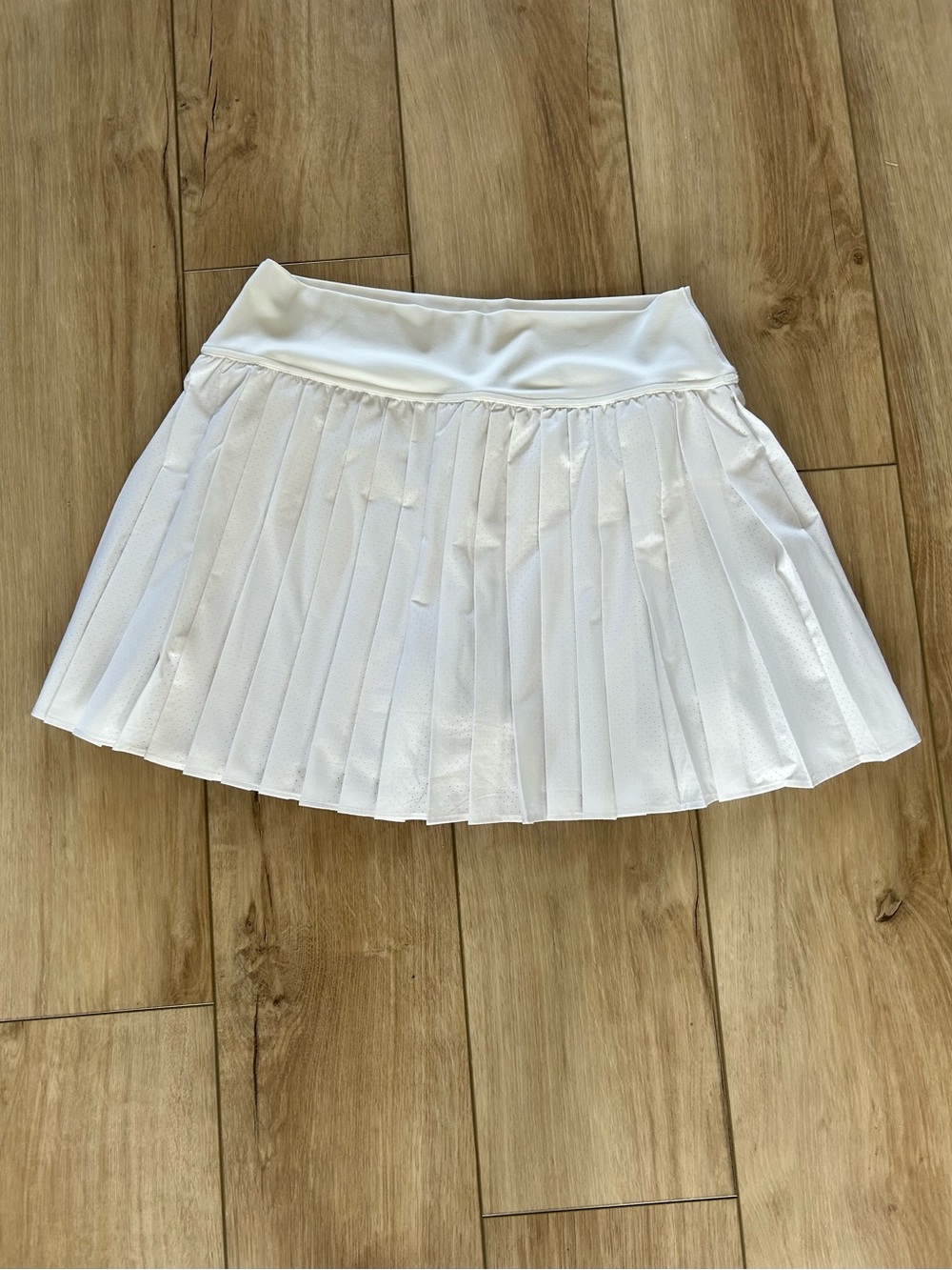 Offline aerie white pleated mesh skirt with undershorts